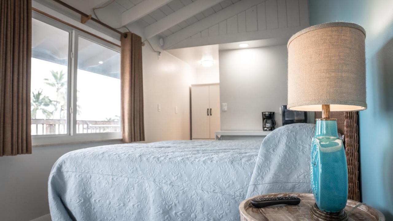 Ragged Edge Resort & Marina 아일라모라다 외부 사진